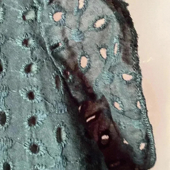 UNBRANDED WOMENS SIZE MEDIUM BLACK EYELET ROMPER DRESS BACK ZIPPER CLEAN - Picture 5 of 16